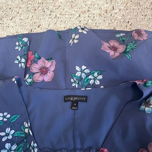LANE Bryant  Floral Cold Shoulder Blouse Top size 18 - Picture 5 of 5